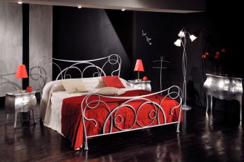 Bed DIAMANTE